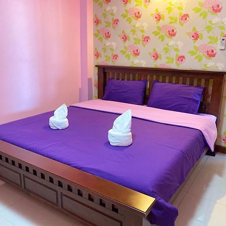 Rak Ban Kerd House Hotel Ko Si Chang Exterior foto